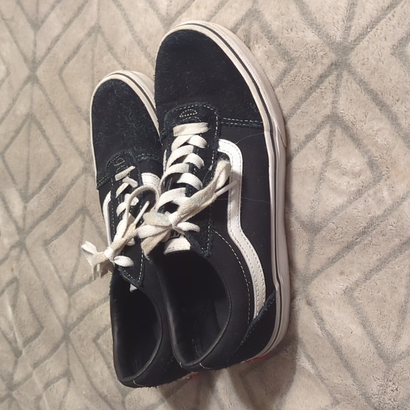 Vans Old Skool low-top sneakers in black canvas and suede with a white side stri - Picture 3 of 8